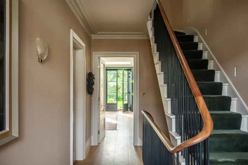 Entrance hall at Mid-century Elegance in Barnes, E539 (photo 3)
