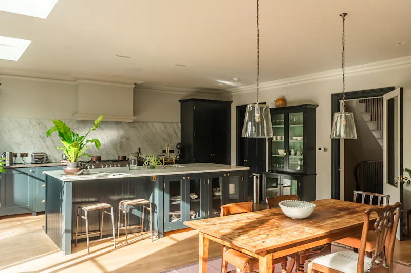 Mid-century Elegance in Barnes, E539 (photo 13)