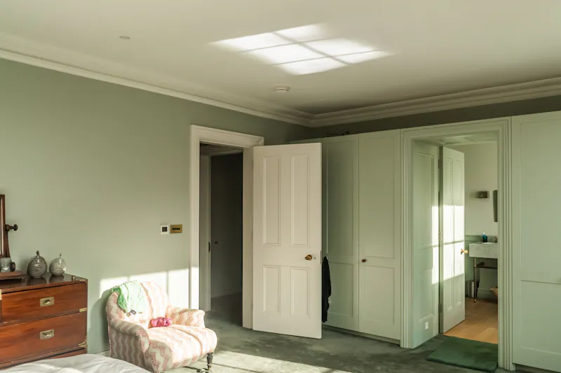 Mid-century Elegance in Barnes, E539 (photo 43)