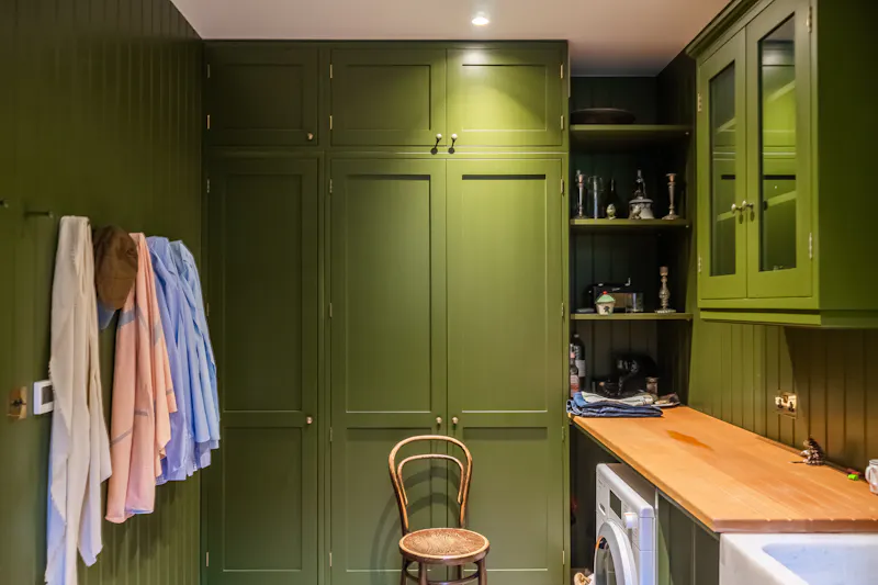 Mid-century Elegance in Barnes, E539 (photo 31)