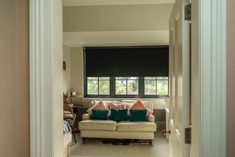 Mid-century Elegance in Barnes, E539 (photo 52)