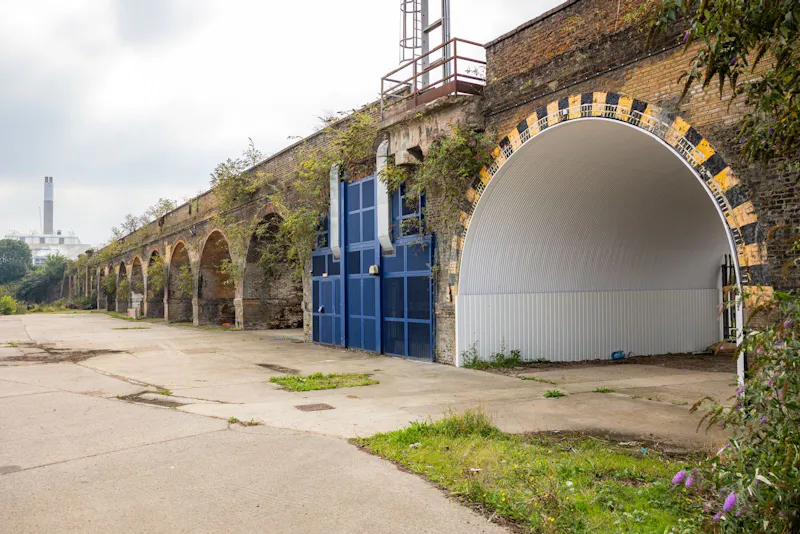 Versatile Bermondsey Arches, N561 (photo 7)