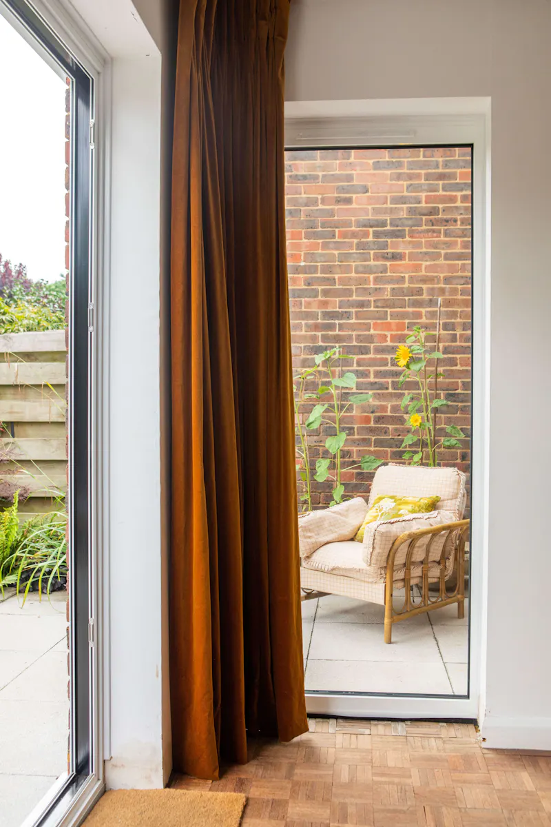 Mid-century modern in Burnham, D2815 (photo 26)