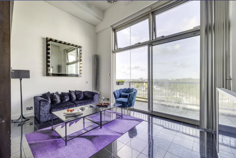 Living Room at Double-height Wandsworth apartment, F1255 (photo 3)