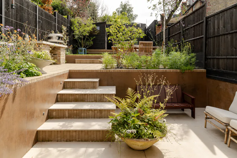 Garden at Modern Dulwich Family Home, B2069 (photo 16)
