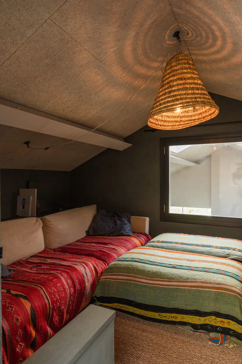 Sitting room at Incredible Whitstable eco-home, K509 (photo 28)