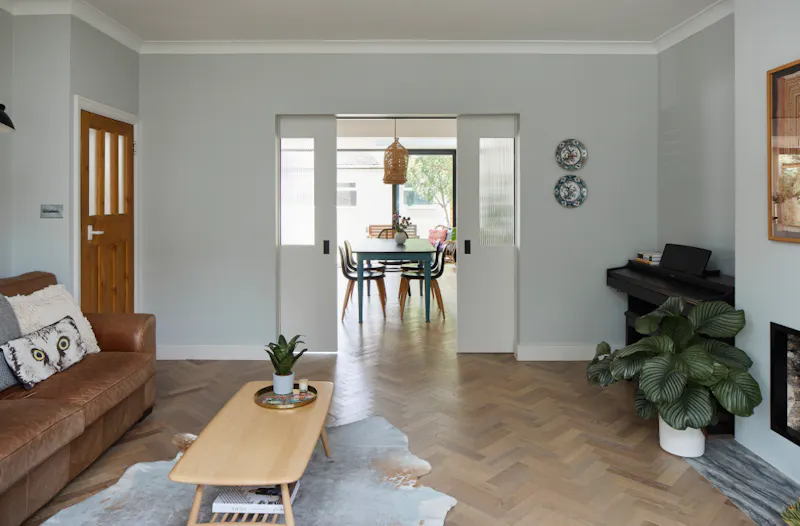 On-trend Wandsworth house, D2469 (photo 4)