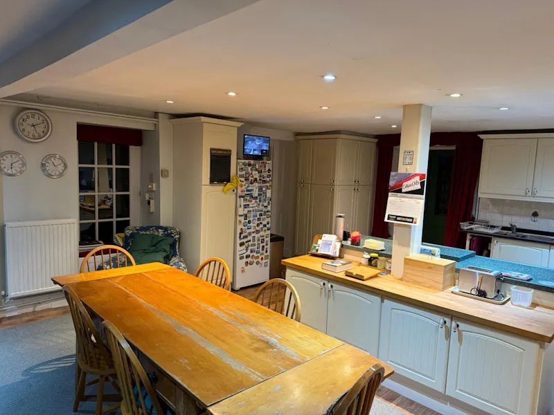 Kitchen at Georgian Stately Hereford Home, A1638 (photo 8)