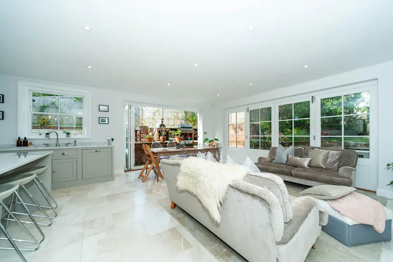 Victorian villa in Ascot, B2078 (photo 16)