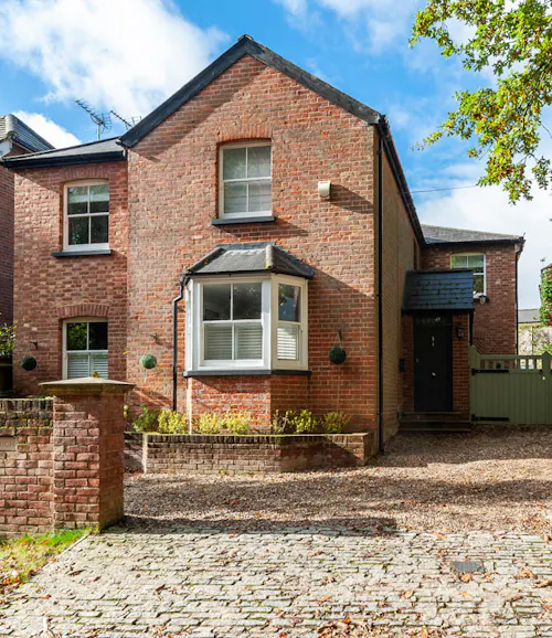Victorian villa in Ascot, B2078