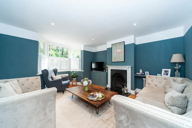 Living Room at Victorian villa in Ascot, B2078 (photo 5)