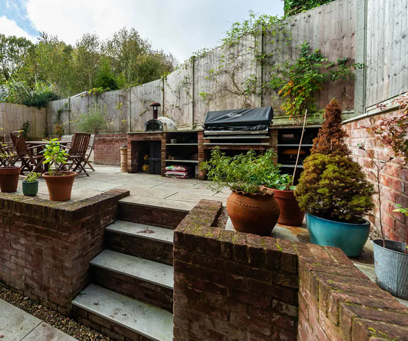 Terrace/Patio at Victorian villa in Ascot, B2078 (photo 38)