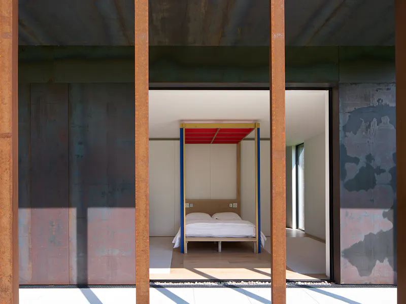 Bedroom - main at Sleek steel Cambridge House, K510 (photo 51)