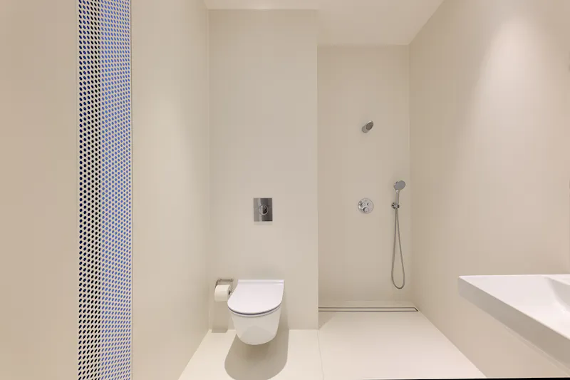 Shower at Sleek steel Cambridge House, K510 (photo 52)