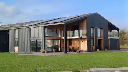 Stylish Somerset Barn Conversion, L763