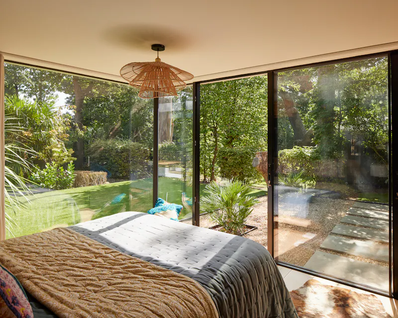 Glass at Contemporary Garden Dulwich Flat, F993 (photo 19)