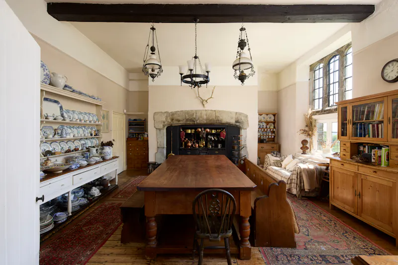 Elizabethan Maidstone manor, M11 (photo 11)