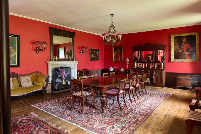 Corridor at Elizabethan Maidstone manor, M11 (photo 12)