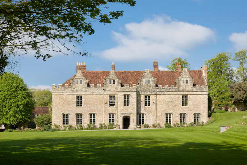 Elizabethan Maidstone manor, M11 (photo 2)