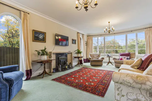 1930's Suburban Notts Home, D2814