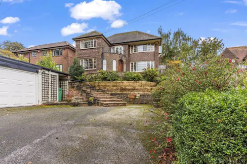 1930's Suburban Notts Home, D2814