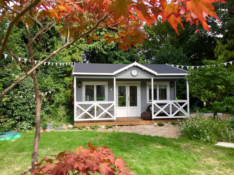 Summer house at Modern Bromley Farmhouse, B2071 (photo 49)