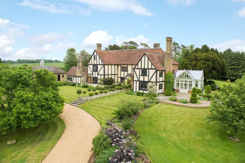 Stately Bedfordshire Manor, H193