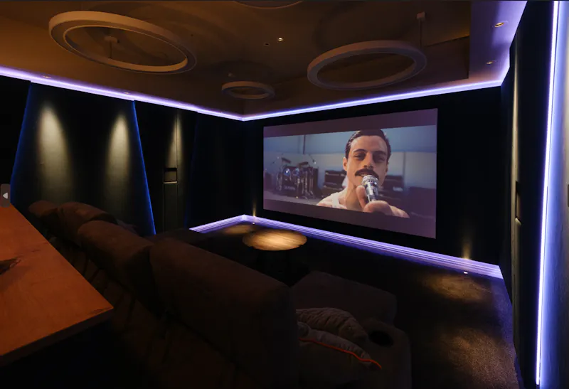 Home cinema at Amersham glass showroom, T182 (photo 11)
