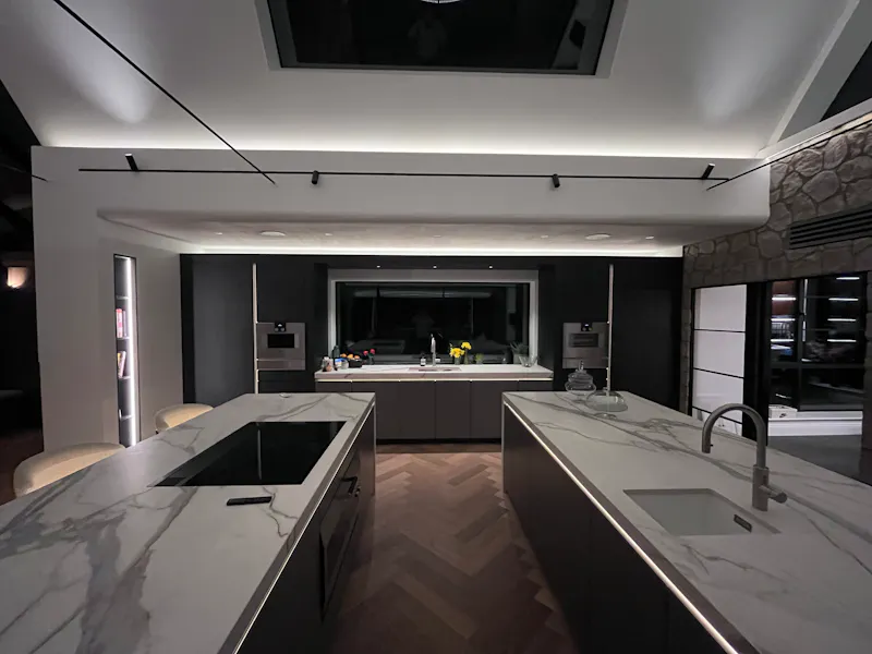 Open plan at 19th Century Gothic Kent Home, B2072 (photo 9)