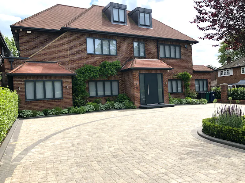 Driveway at Striking Mill Hill Mansion, D2811 (photo 1)