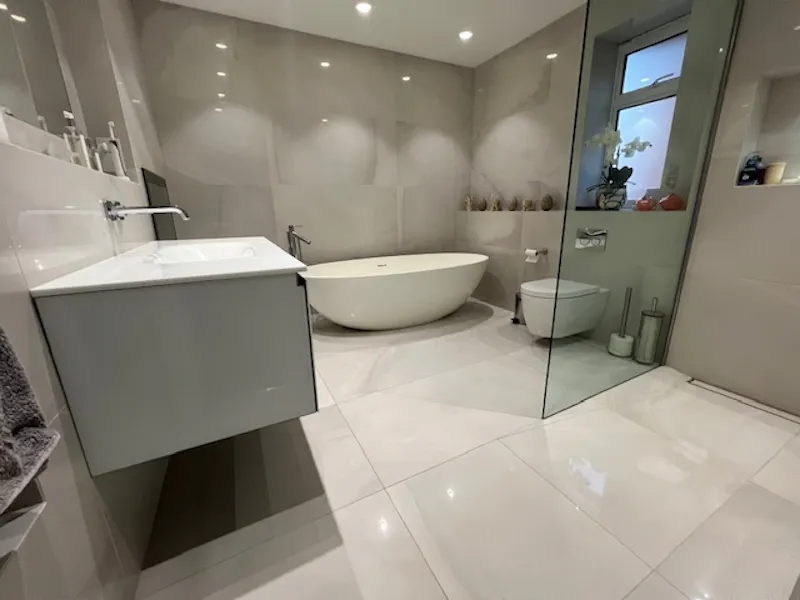 Bathroom at Striking Mill Hill Mansion, D2811 (photo 11)