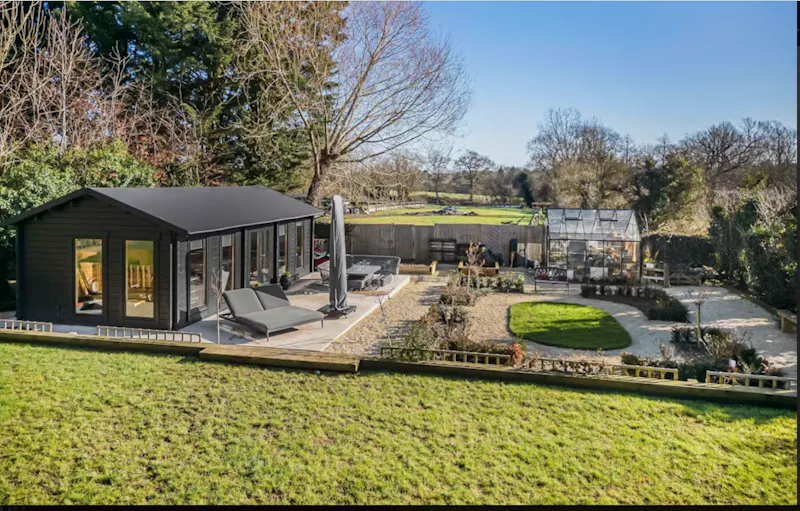 Garden - formal at Classy Shenley Cottage, C946 (photo 18)