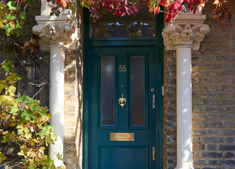 Stunning Highbury Townhouse, B2073 (photo 2)