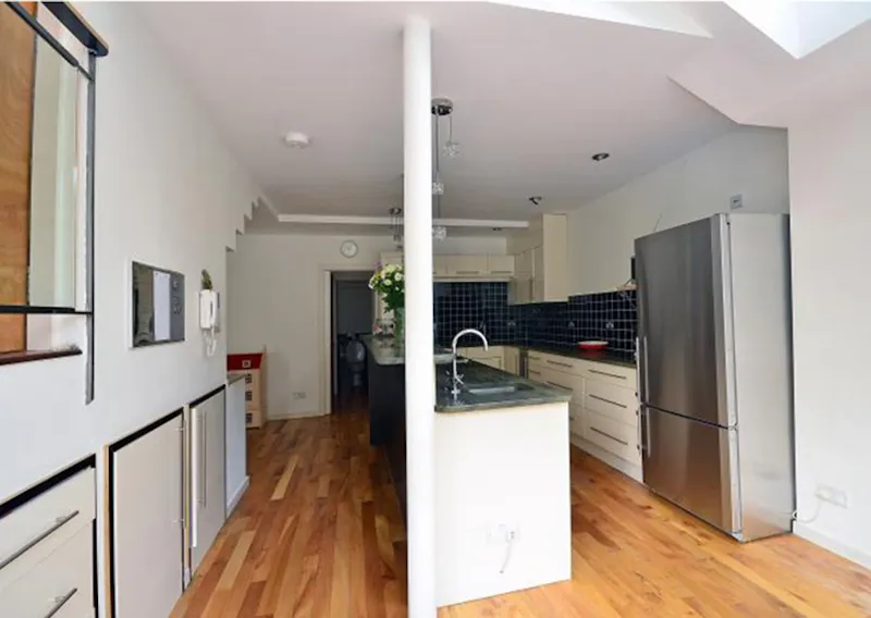Stunning Highbury Townhouse, B2073 (photo 15)