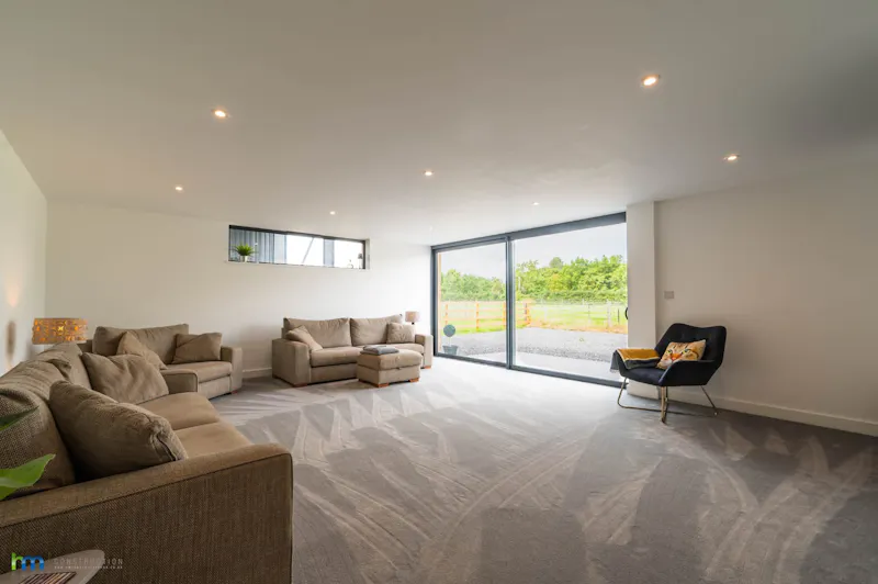 Stylish Somerset Barn Conversion, L763 (photo 17)