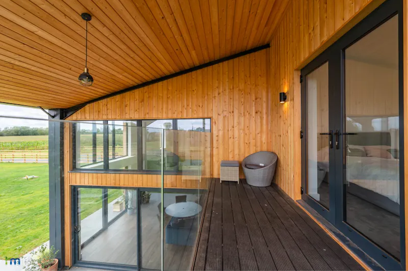 Balcony at Stylish Somerset Barn Conversion, L763 (photo 42)