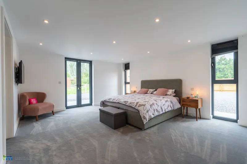 Bedroom at Stylish Somerset Barn Conversion, L763 (photo 25)
