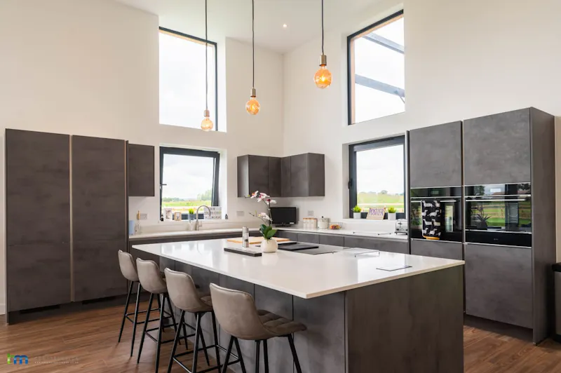 Stylish Somerset Barn Conversion, L763 (photo 13)