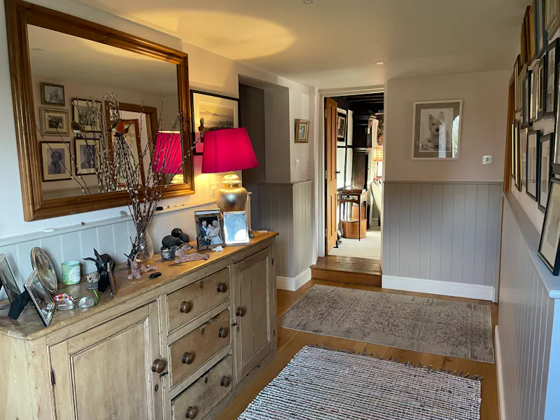 Entrance hall at Devizes country home & barn, M367 (photo 3)
