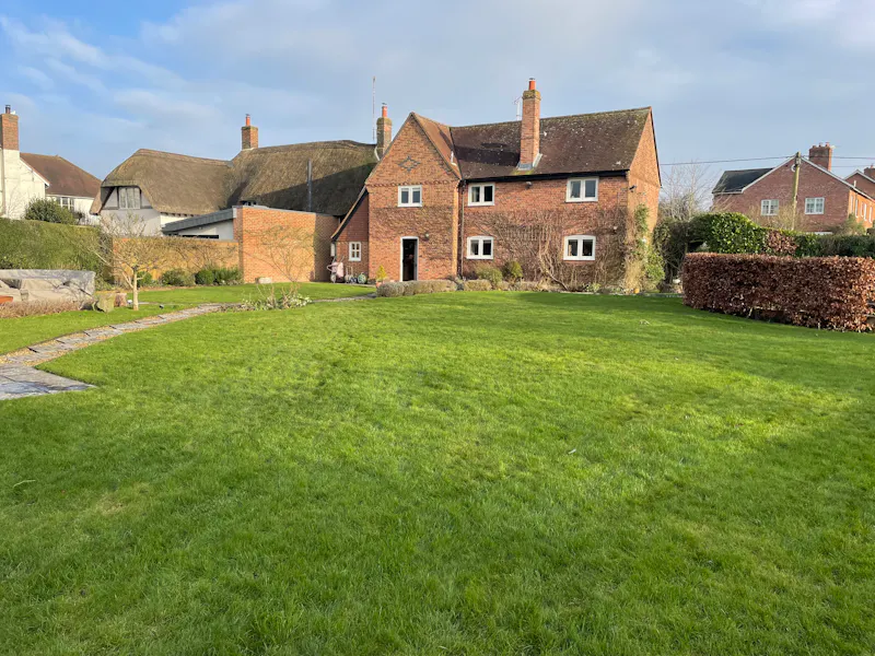 Garden at Devizes country home & barn, M367 (photo 35)