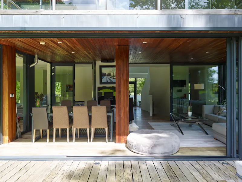 Dining room at Stunning modern house Hempstead, D2592 (photo 16)
