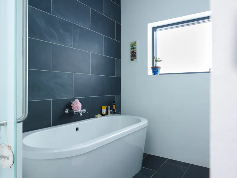 Bathroom at Stunning modern house Hempstead, D2592 (photo 31)