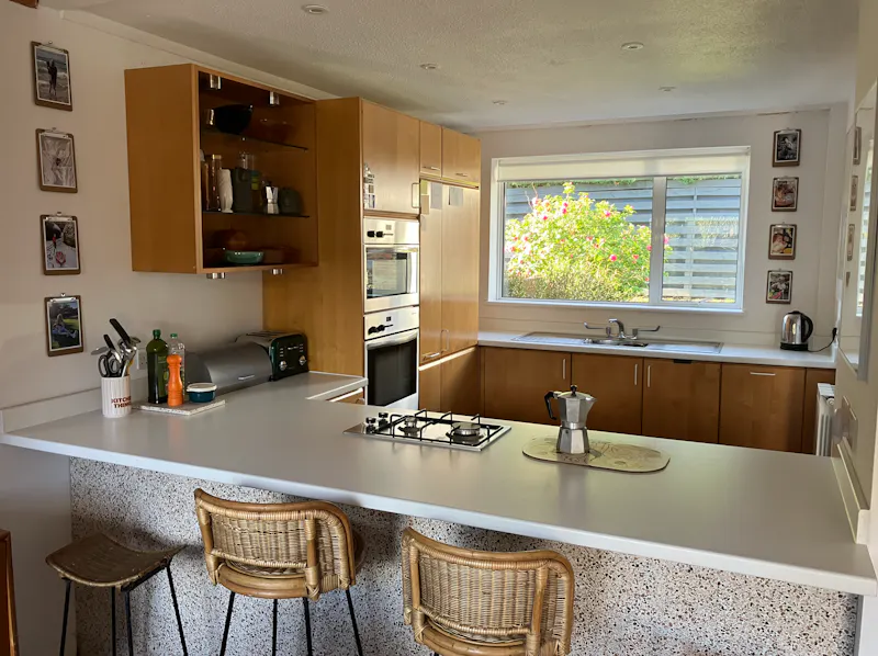 Mid-century modern in Burnham, D2815 (photo 9)