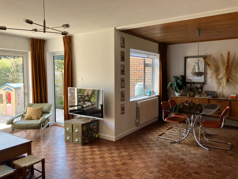 Mid-century modern in Burnham, D2815 (photo 12)