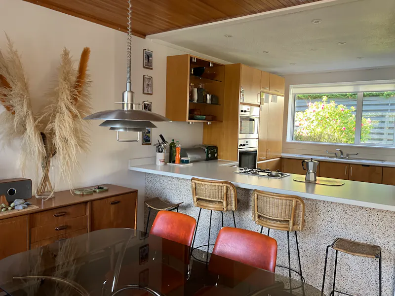 Mid-century modern in Burnham, D2815 (photo 6)