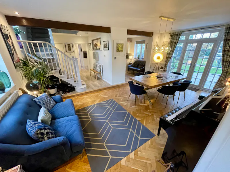 Open plan at Modern Bromley Farmhouse, B2071 (photo 16)