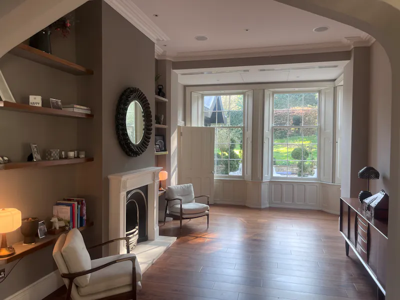 19th Century Gothic Kent Home, B2072 (photo 7)