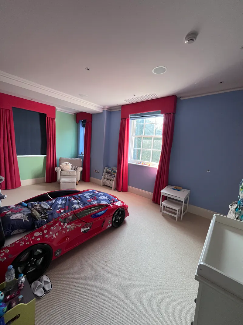 19th Century Gothic Kent Home, B2072 (photo 24)