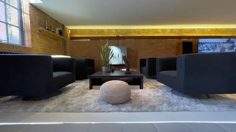 Exposed brick at Modern Poplar Factory Flat, F1261 (photo 8)