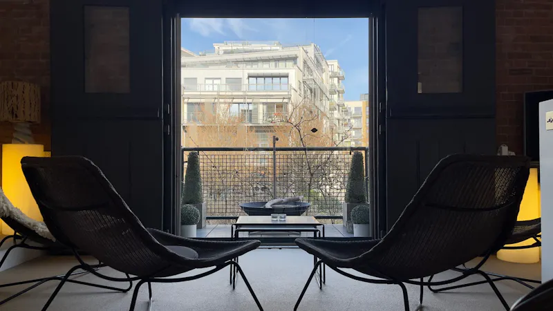 Balcony at Modern Poplar Factory Flat, F1261 (photo 16)